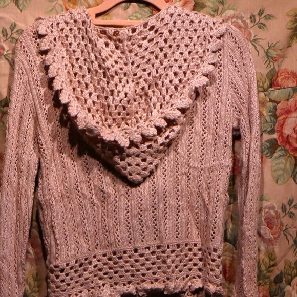 Size L Dusty Pink Knit Sweater with Button Front and Hood Long Push Up Sleeves - Picture 4 of 5
